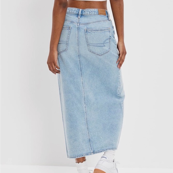 American Eagle Low Rise Denim Maxi Skirt Light Wash Y2K Slit AE Dreamy Drape | 0 - Picture 5 of 9